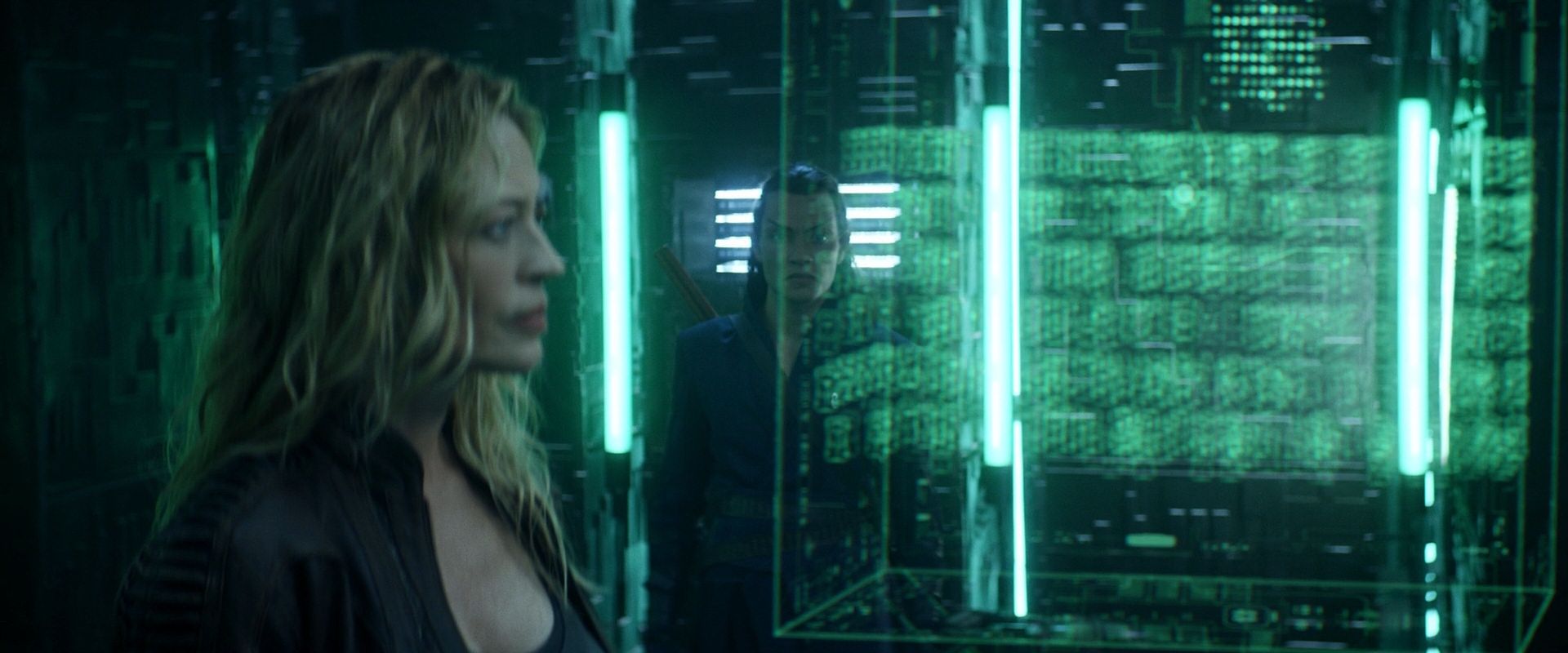 extant_StarTrek_PIC_1x08-BrokenPieces_03043.jpg