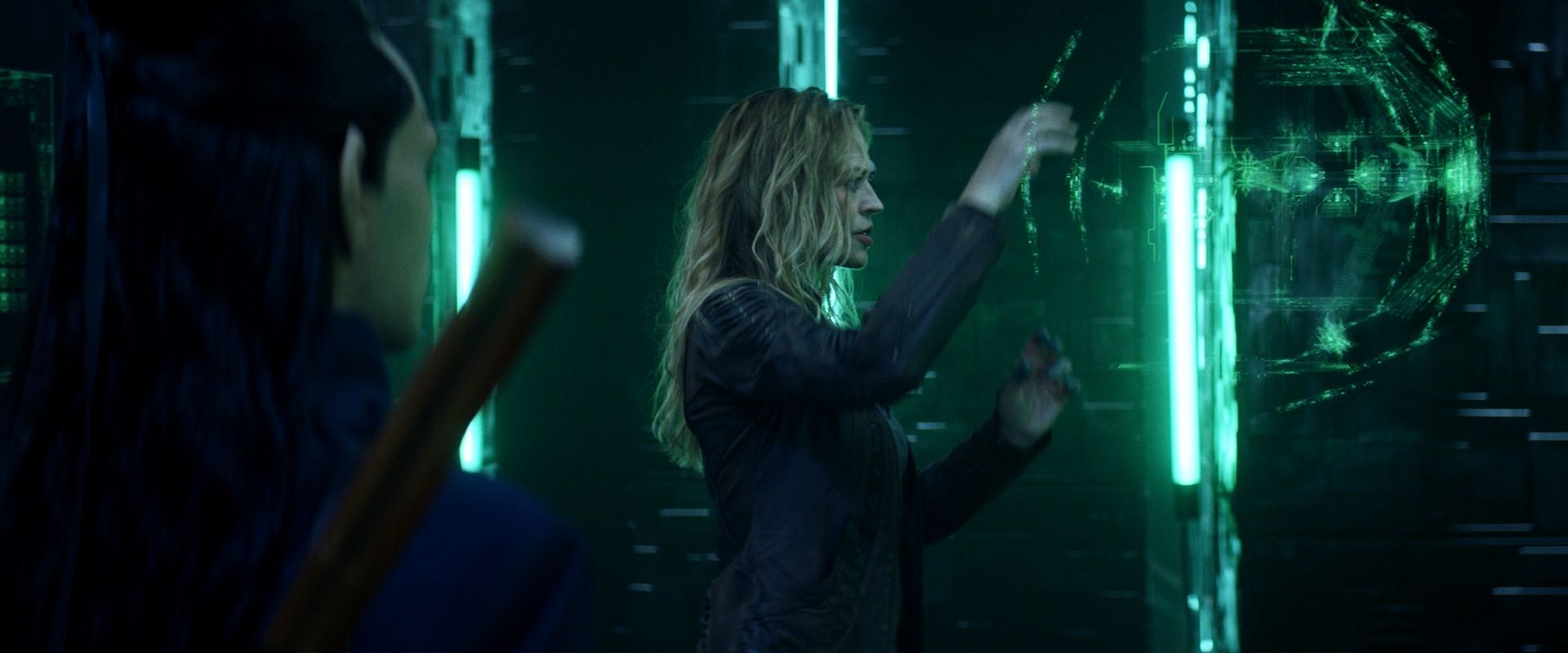 extant_StarTrek_PIC_1x08-BrokenPieces_03066.jpg