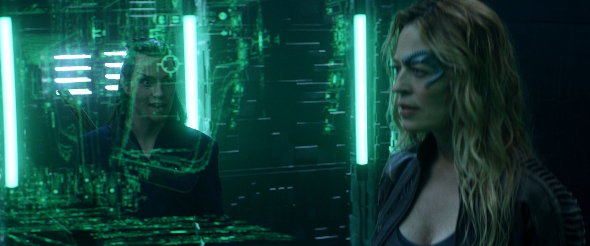 extant_StarTrek_PIC_1x08-BrokenPieces_03087.jpg