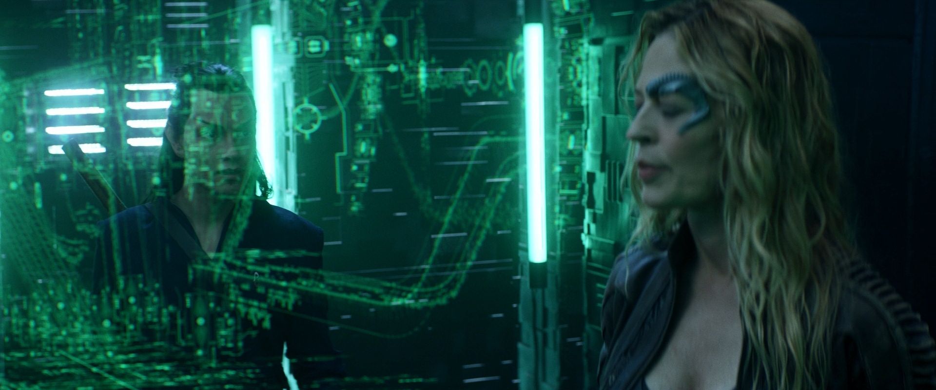 extant_StarTrek_PIC_1x08-BrokenPieces_03091.jpg