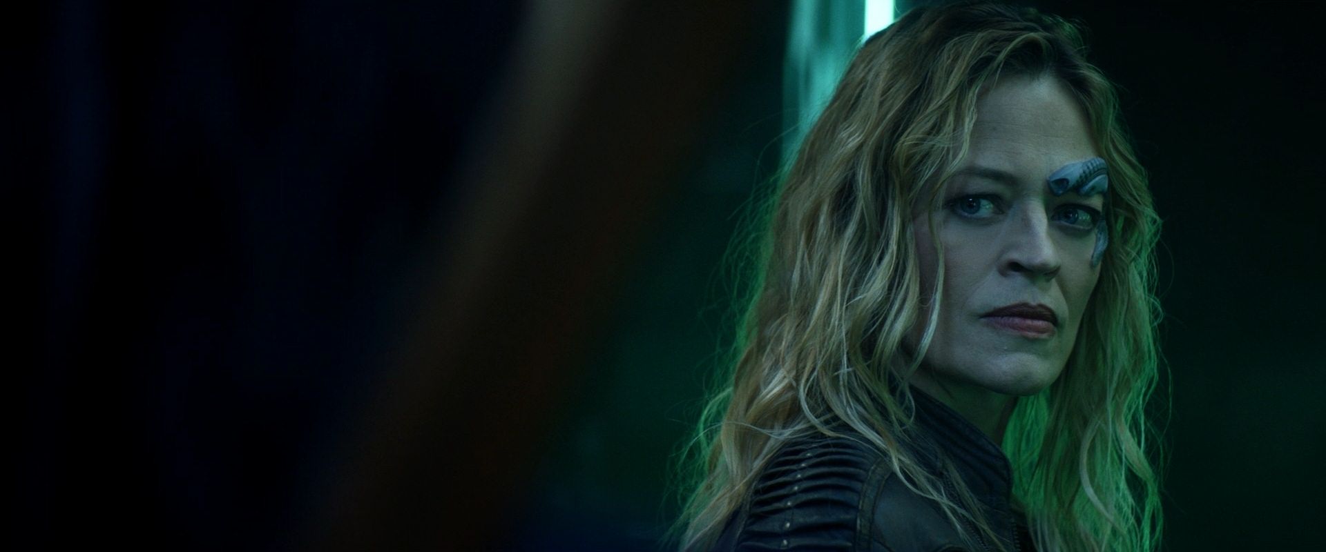 extant_StarTrek_PIC_1x08-BrokenPieces_03093.jpg