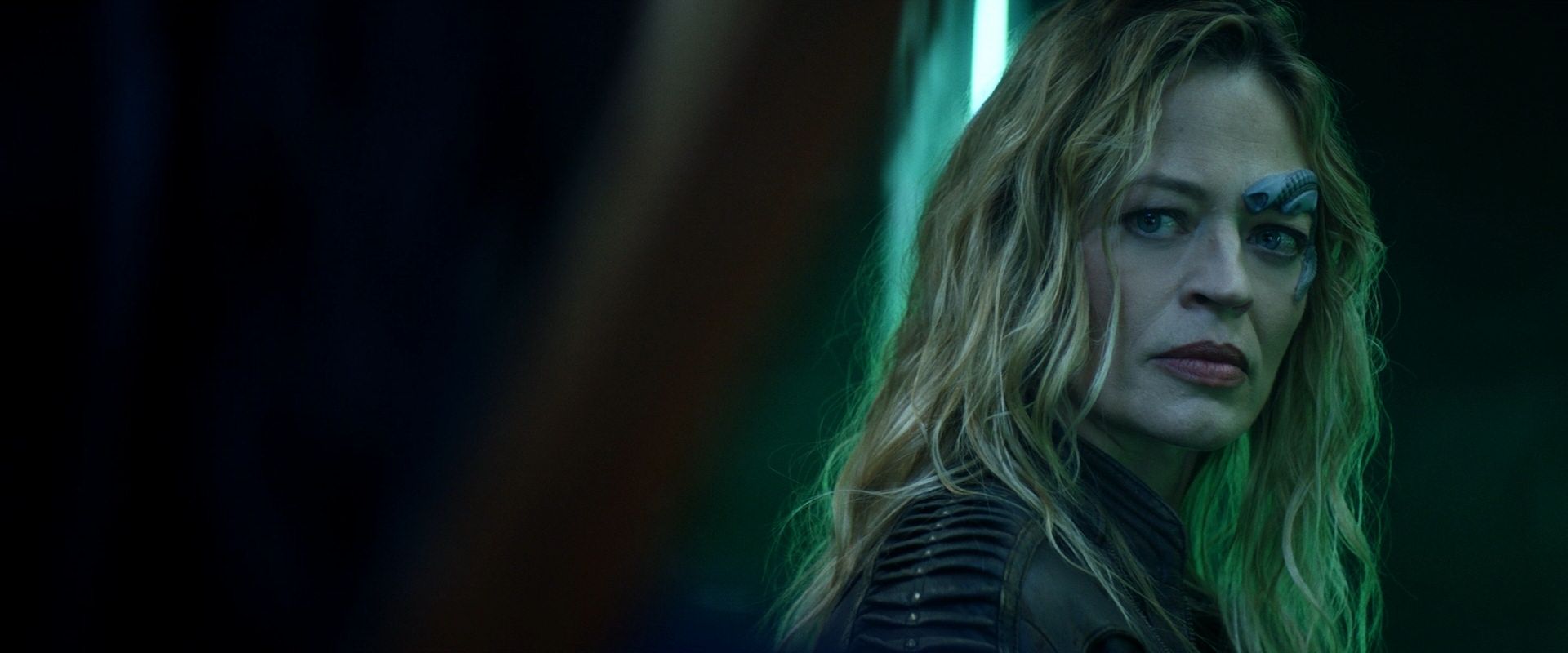 extant_StarTrek_PIC_1x08-BrokenPieces_03113.jpg