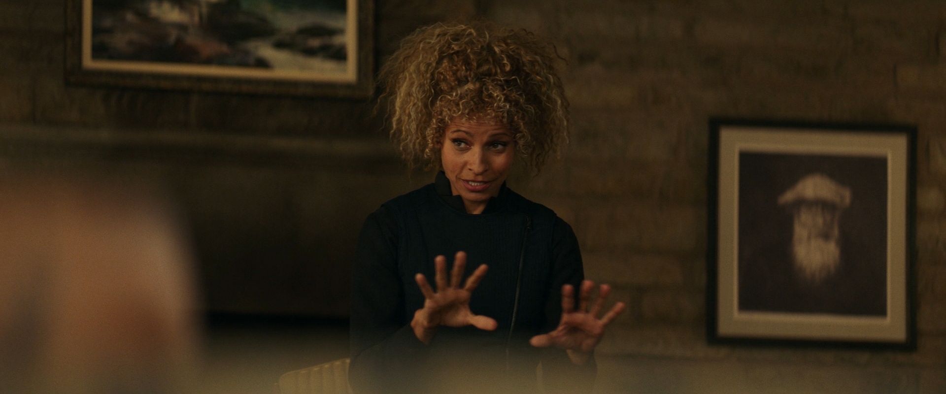 extant_StarTrek_PIC_1x08-BrokenPieces_03153.jpg
