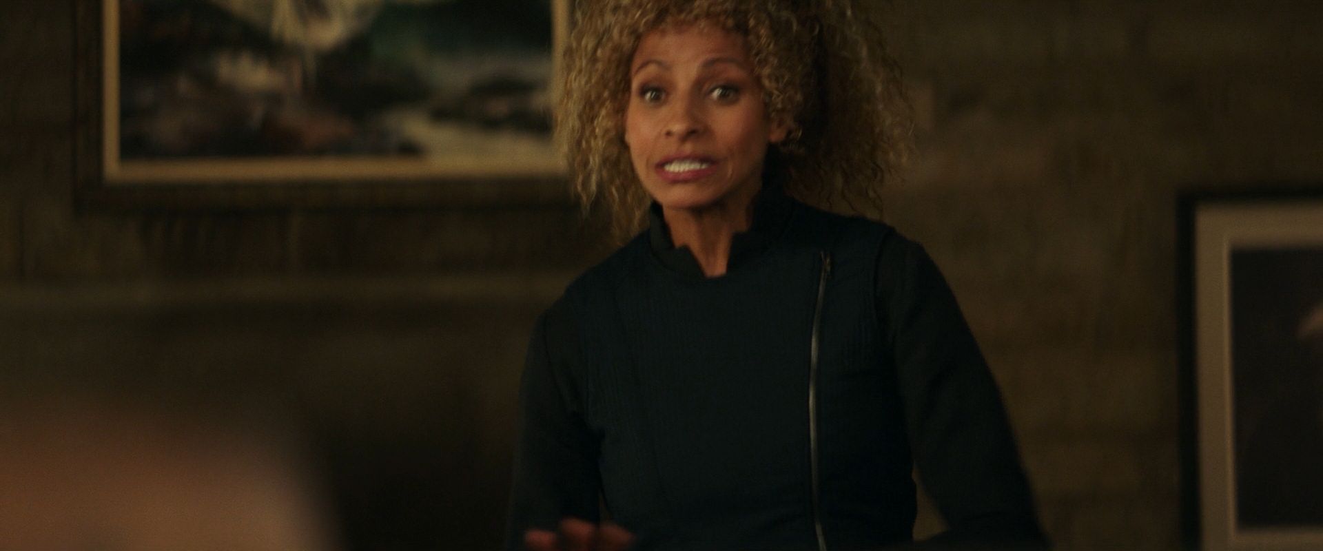 extant_StarTrek_PIC_1x08-BrokenPieces_03189.jpg