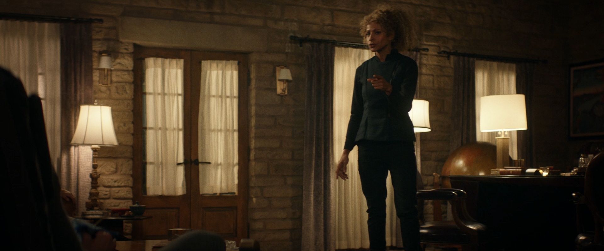 extant_StarTrek_PIC_1x08-BrokenPieces_03195.jpg