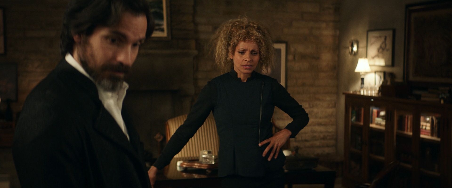 extant_StarTrek_PIC_1x08-BrokenPieces_03303.jpg