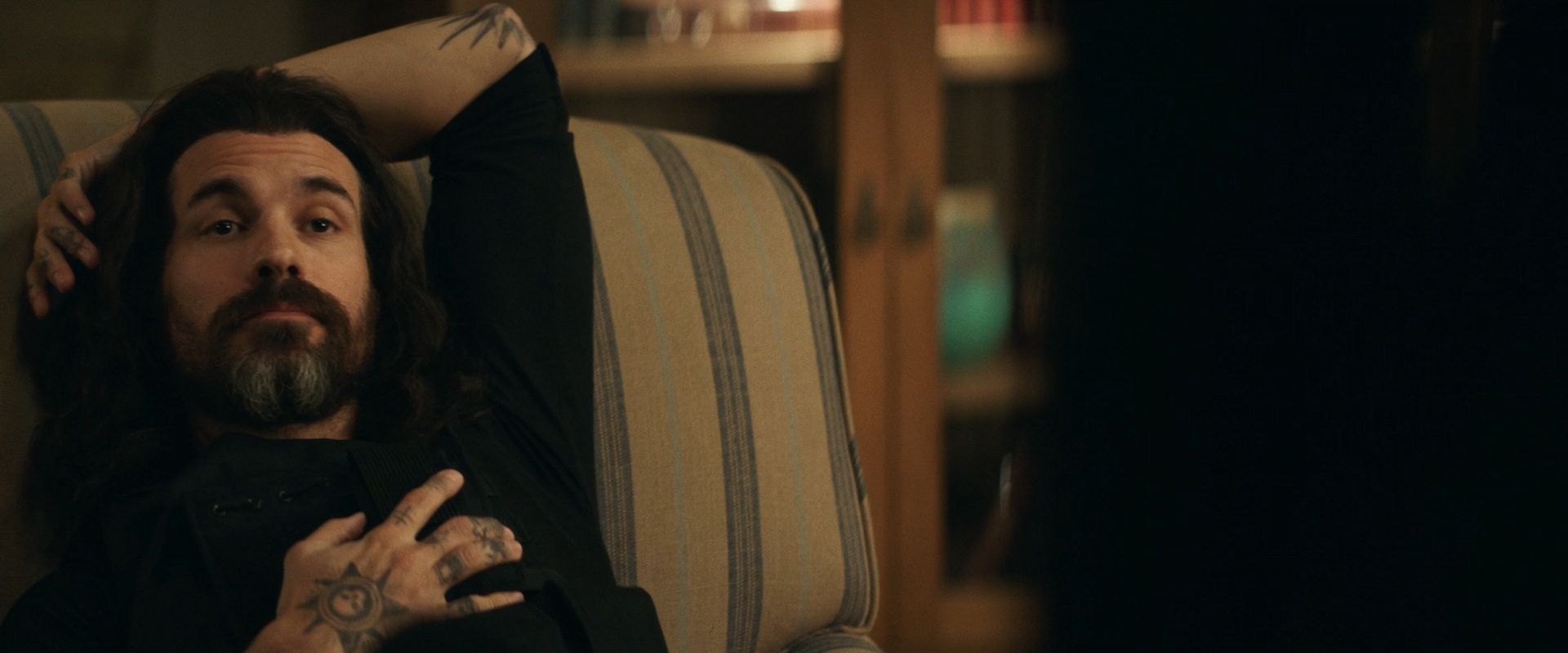 extant_StarTrek_PIC_1x08-BrokenPieces_03310.jpg