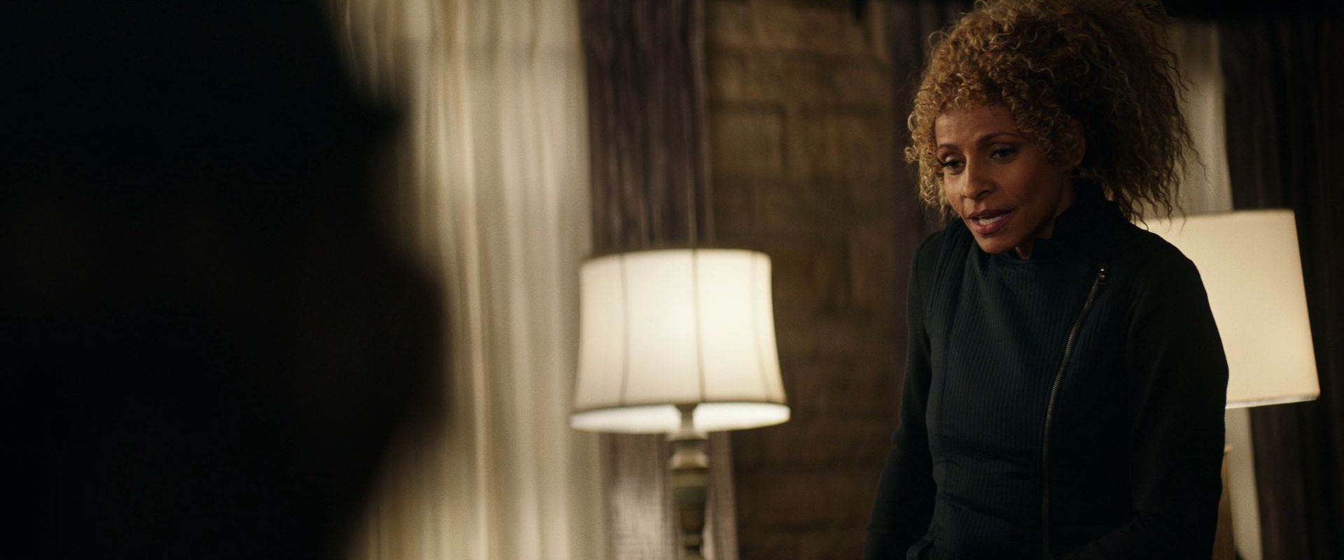 extant_StarTrek_PIC_1x08-BrokenPieces_03370.jpg