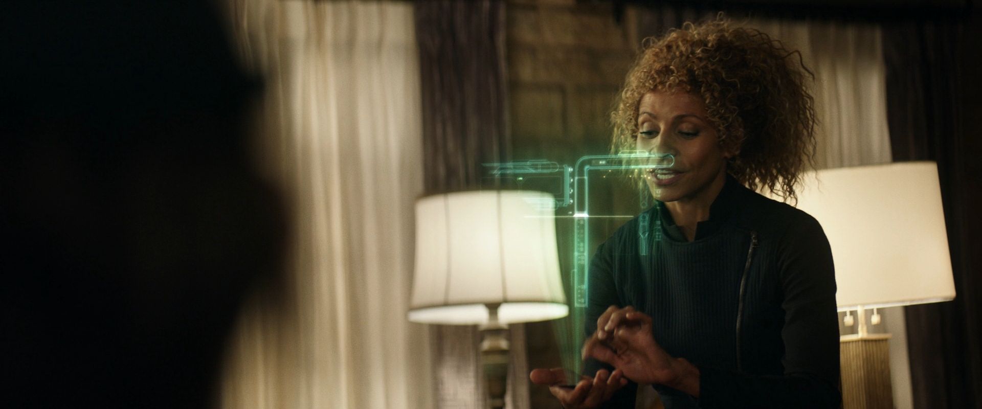 extant_StarTrek_PIC_1x08-BrokenPieces_03377.jpg