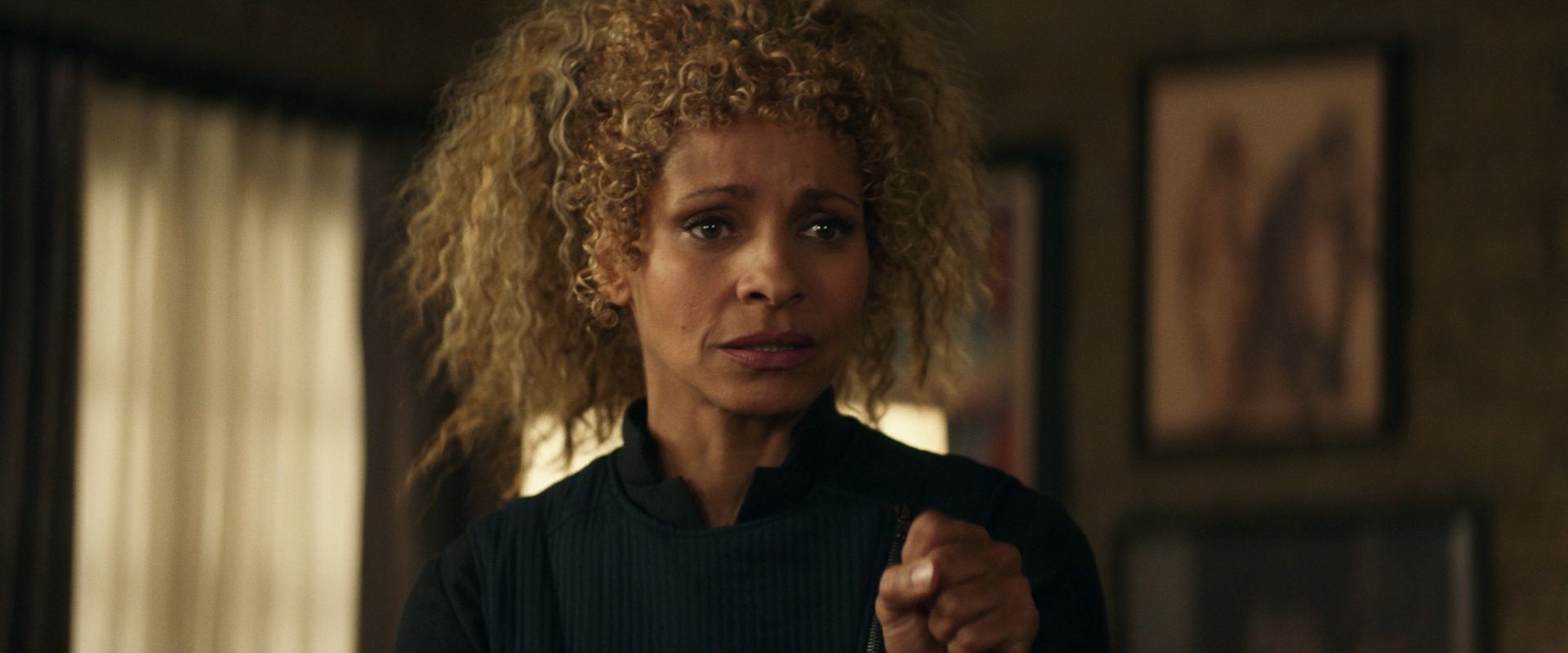 extant_StarTrek_PIC_1x08-BrokenPieces_03423.jpg