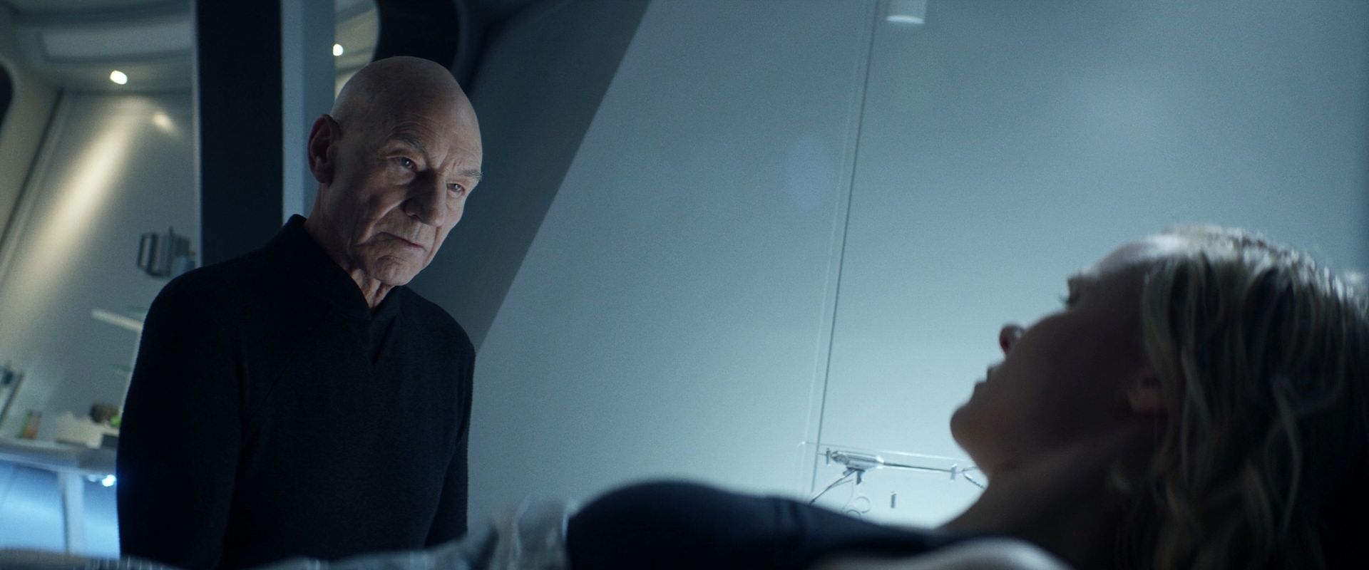extant_StarTrek_PIC_1x08-BrokenPieces_03453.jpg