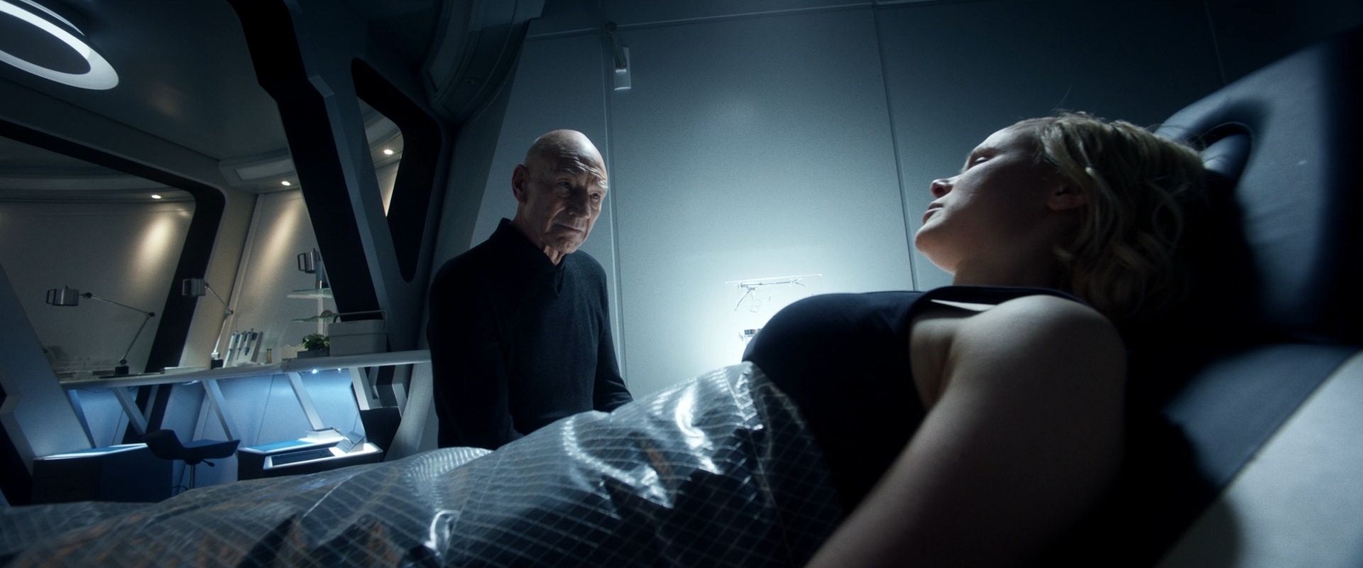 extant_StarTrek_PIC_1x08-BrokenPieces_03553.jpg