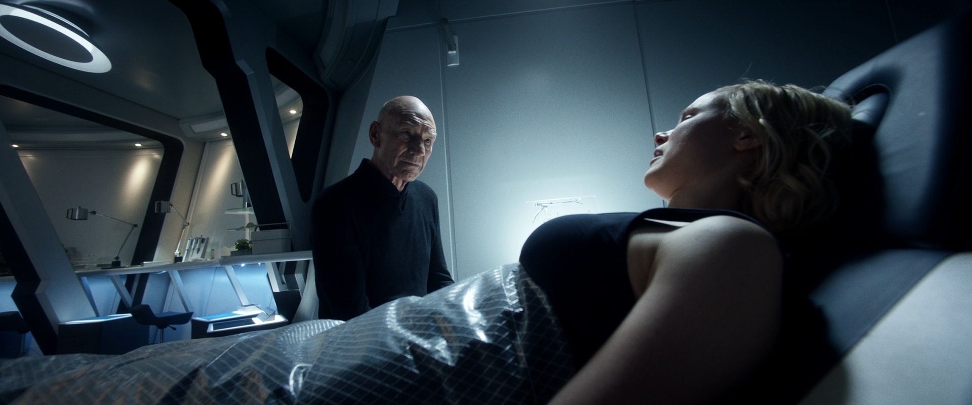 extant_StarTrek_PIC_1x08-BrokenPieces_03555.jpg