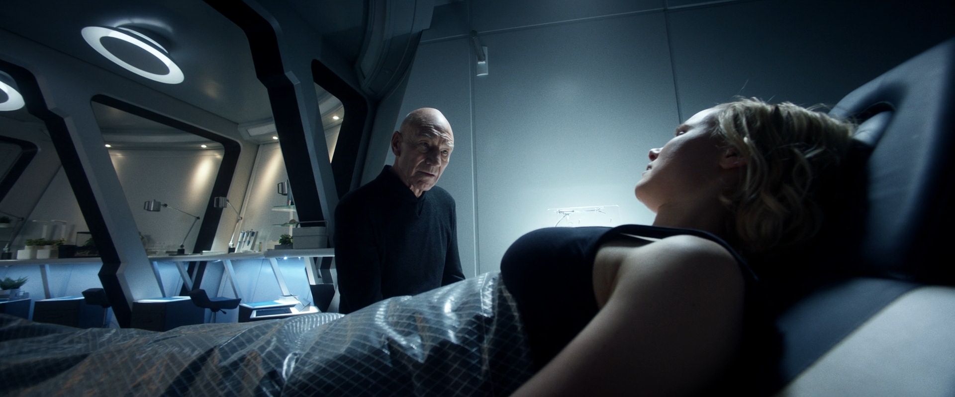 extant_StarTrek_PIC_1x08-BrokenPieces_03559.jpg