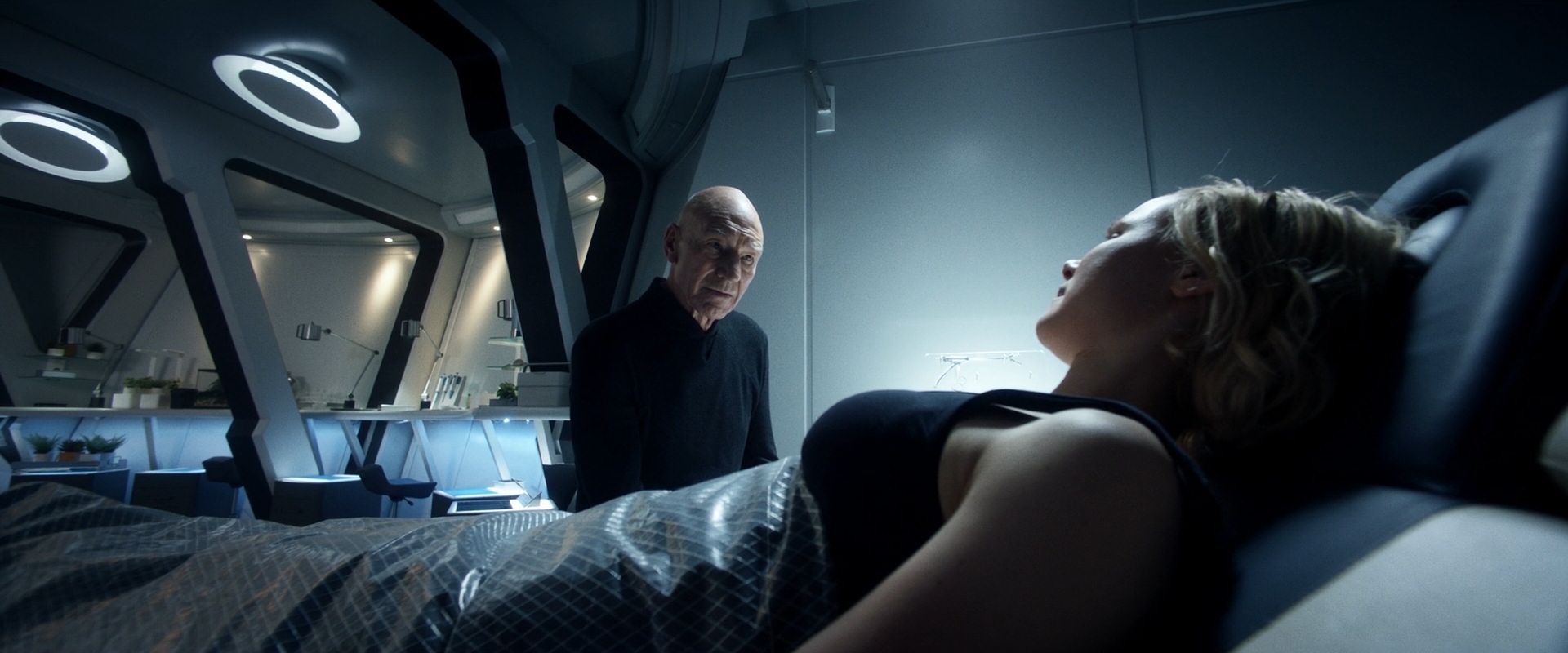 extant_StarTrek_PIC_1x08-BrokenPieces_03561.jpg