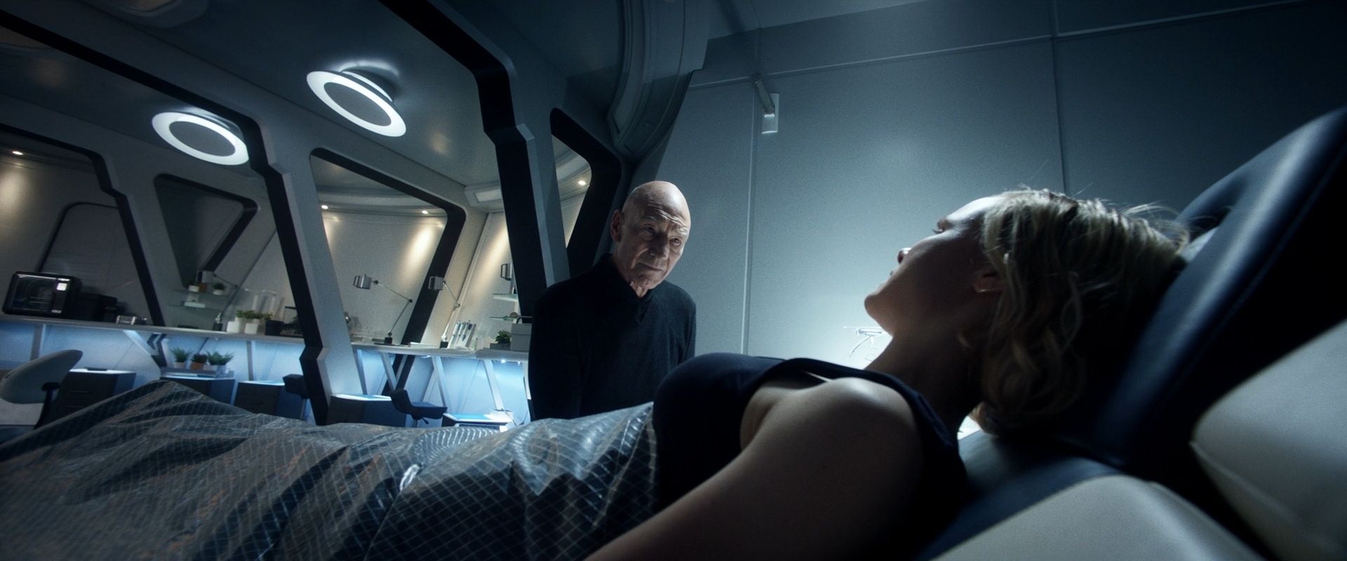extant_StarTrek_PIC_1x08-BrokenPieces_03565.jpg