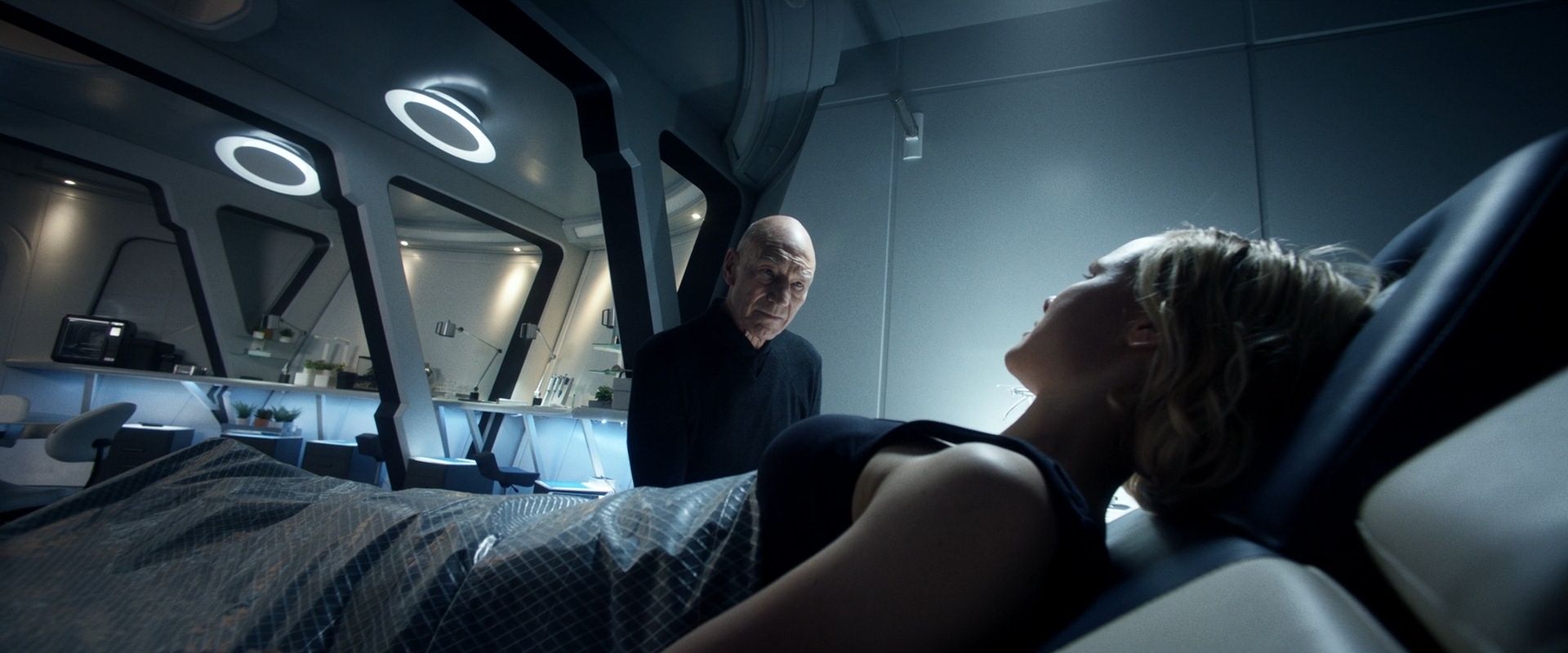 extant_StarTrek_PIC_1x08-BrokenPieces_03566.jpg