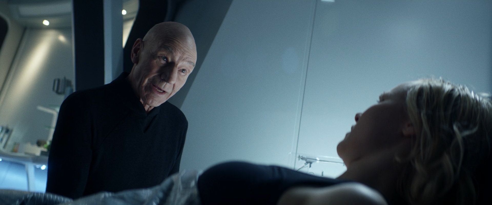 extant_StarTrek_PIC_1x08-BrokenPieces_03572.jpg