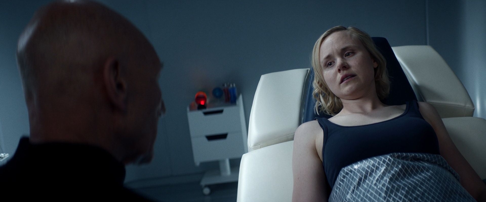 extant_StarTrek_PIC_1x08-BrokenPieces_03644.jpg