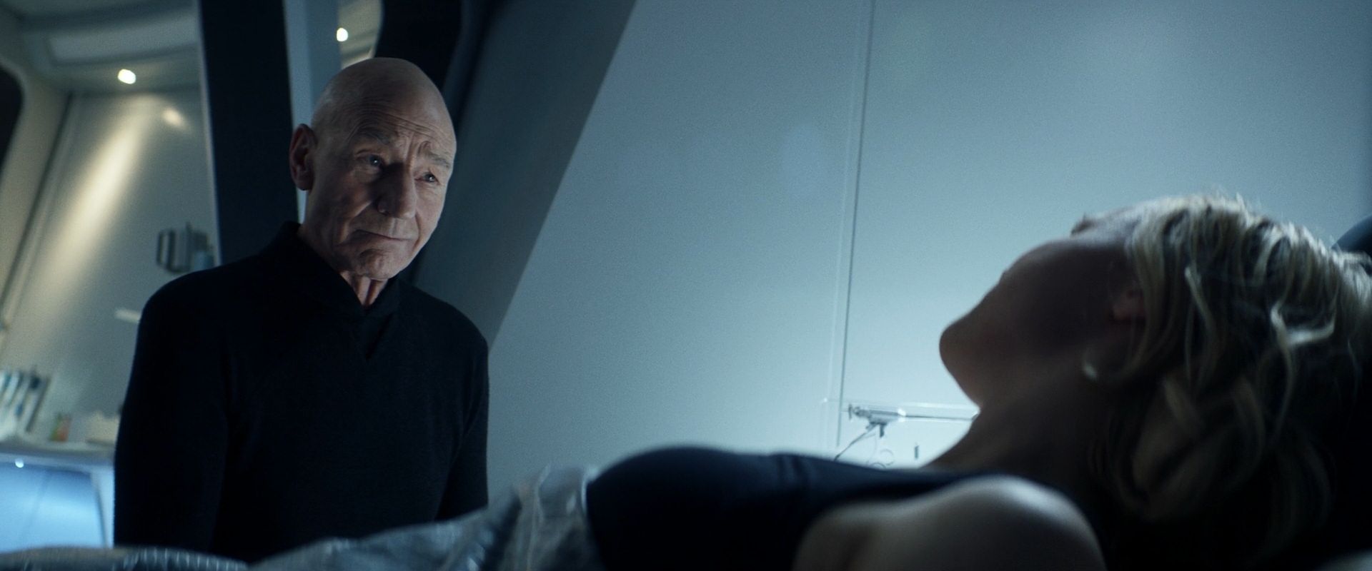 extant_StarTrek_PIC_1x08-BrokenPieces_03650.jpg