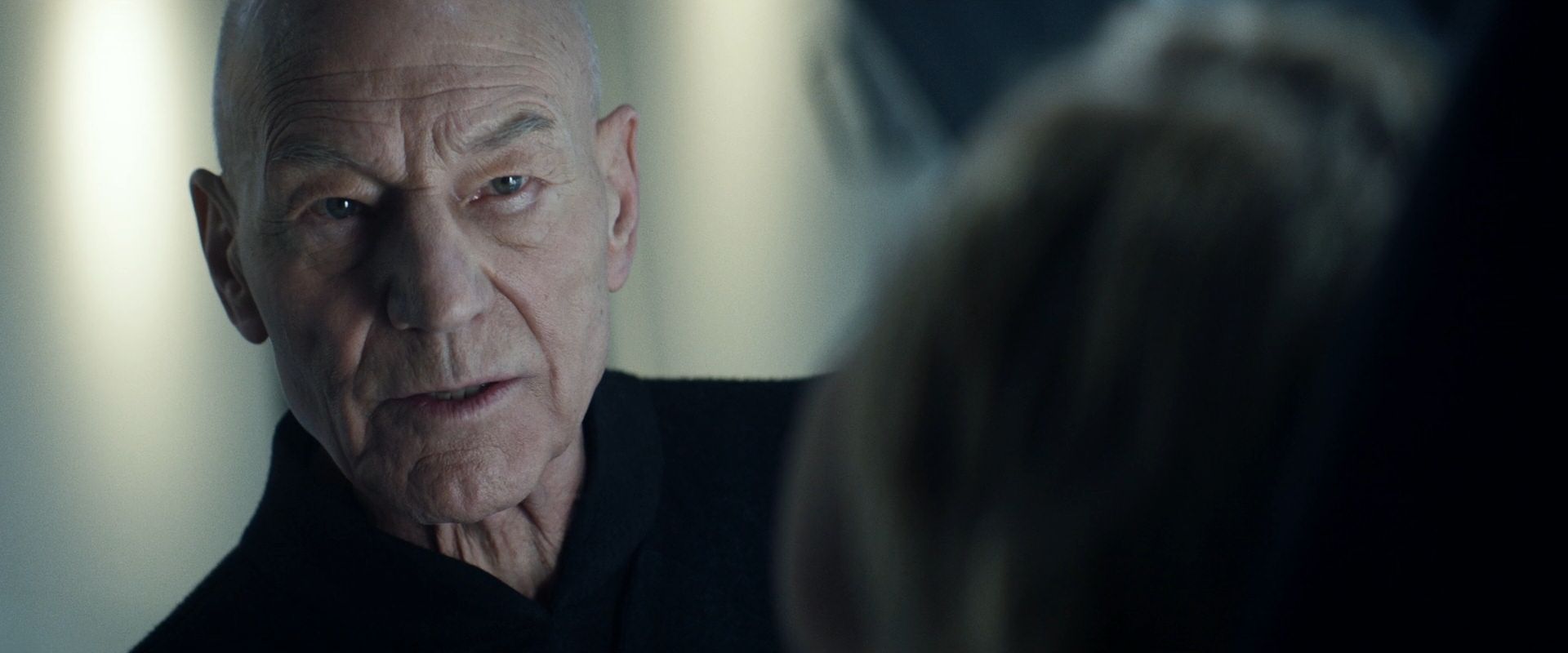 extant_StarTrek_PIC_1x08-BrokenPieces_03721.jpg