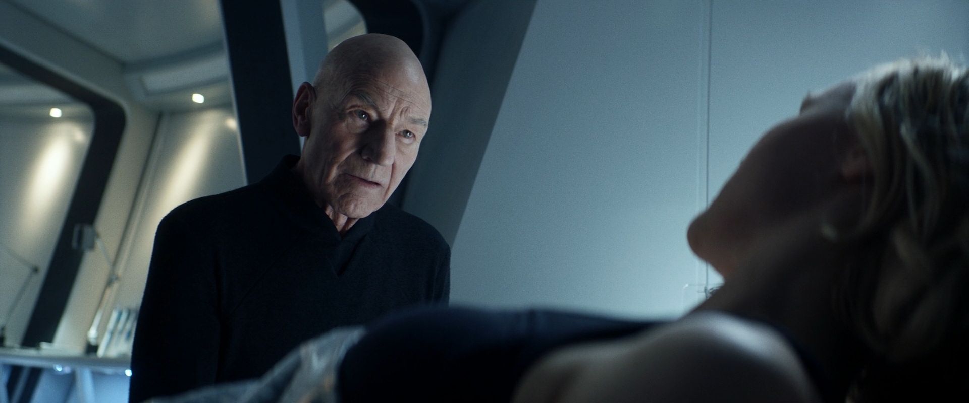 extant_StarTrek_PIC_1x08-BrokenPieces_03747.jpg