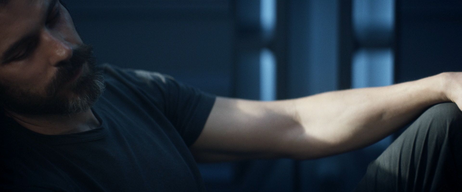extant_StarTrek_PIC_1x08-BrokenPieces_03792.jpg