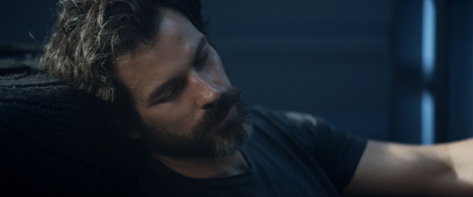 extant_StarTrek_PIC_1x08-BrokenPieces_03798.jpg