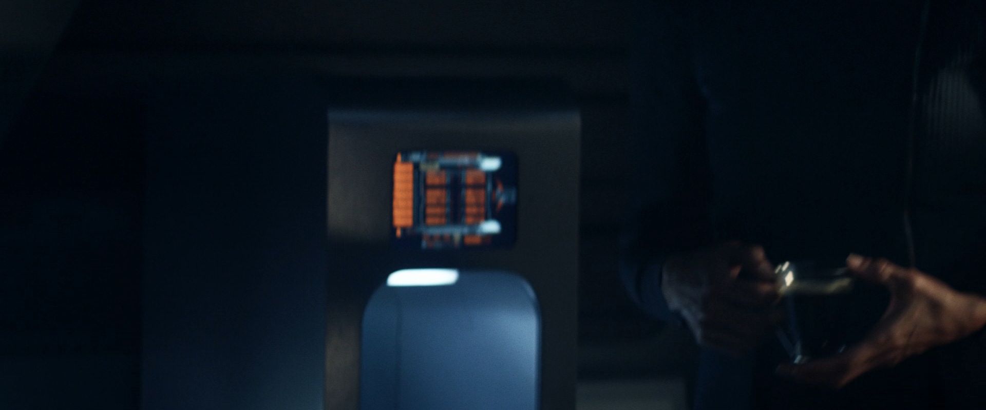 extant_StarTrek_PIC_1x08-BrokenPieces_03841.jpg