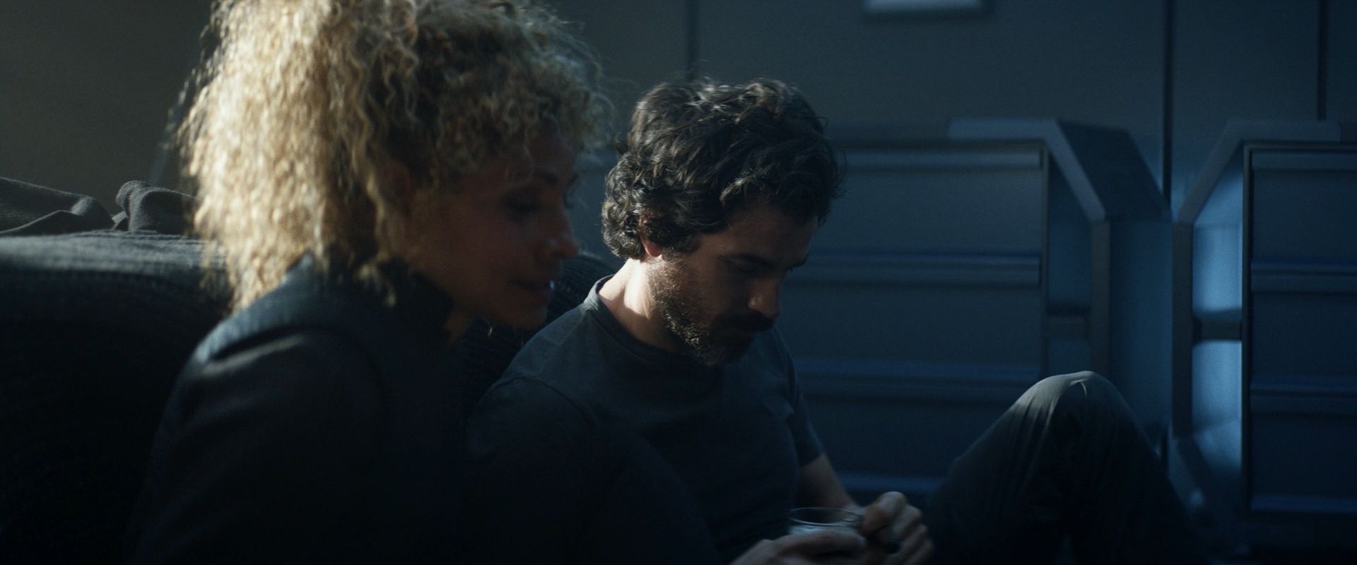 extant_StarTrek_PIC_1x08-BrokenPieces_03869.jpg