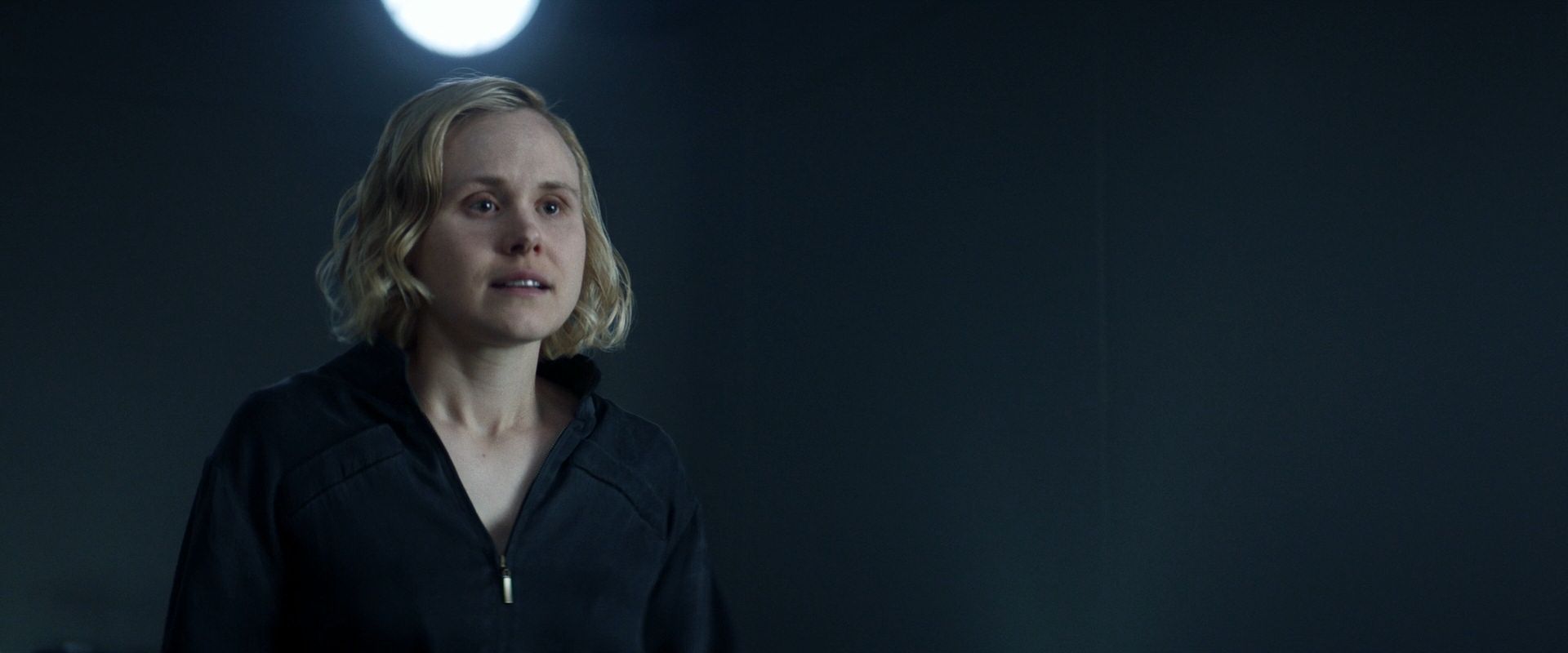 extant_StarTrek_PIC_1x08-BrokenPieces_03952.jpg
