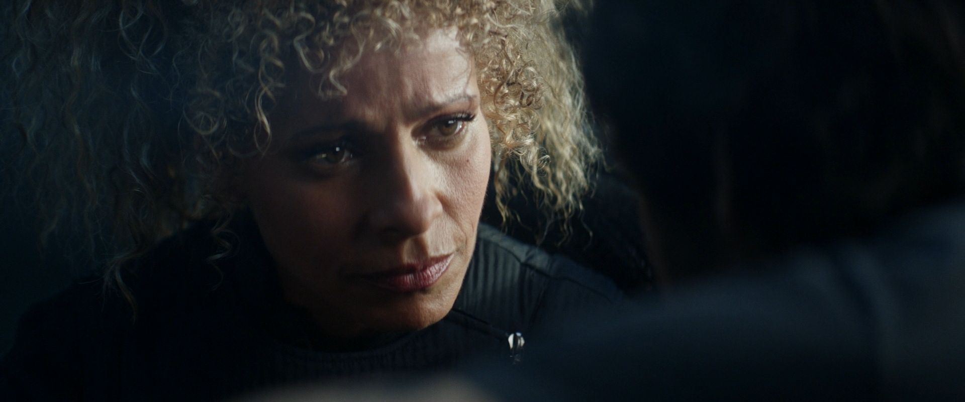 extant_StarTrek_PIC_1x08-BrokenPieces_04015.jpg