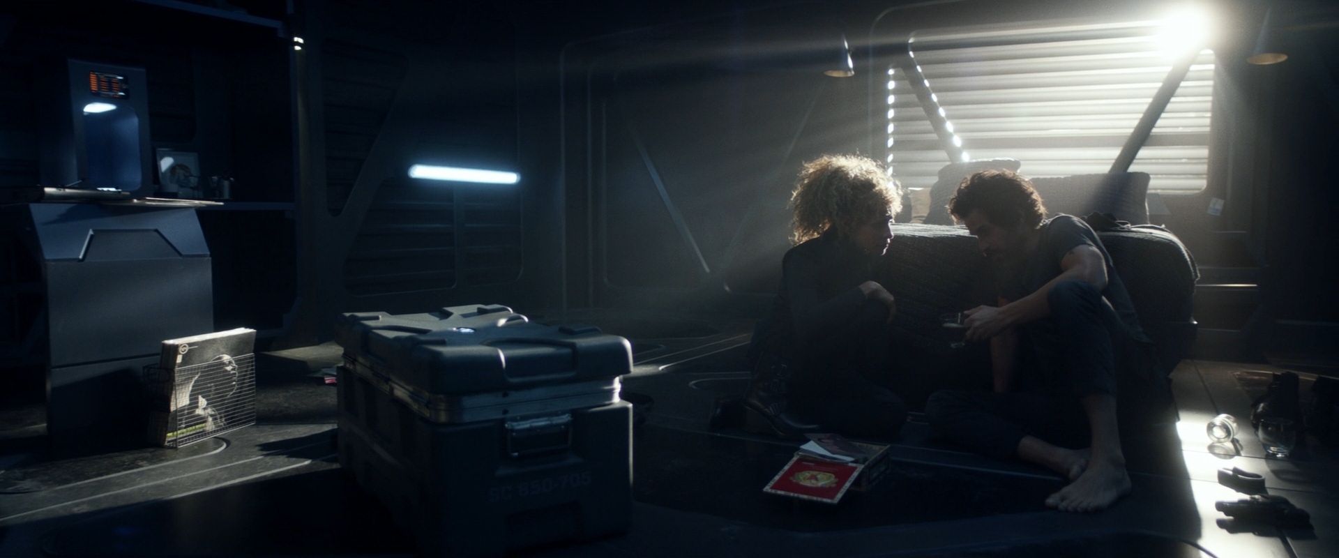 extant_StarTrek_PIC_1x08-BrokenPieces_04020.jpg