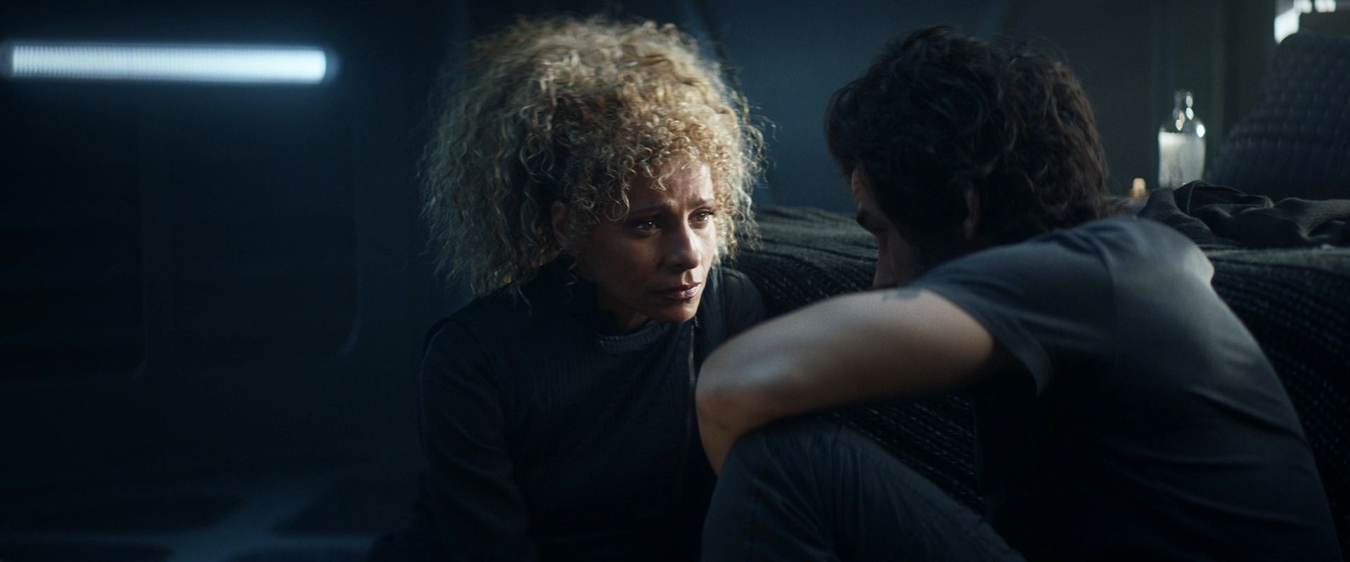 extant_StarTrek_PIC_1x08-BrokenPieces_04033.jpg