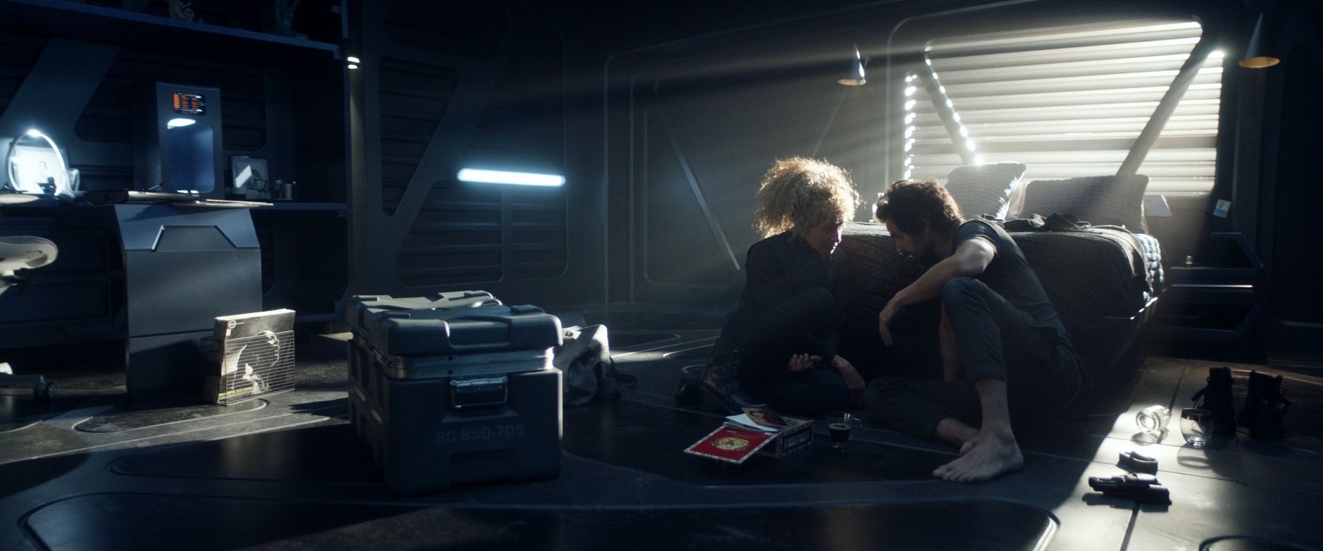 extant_StarTrek_PIC_1x08-BrokenPieces_04113.jpg