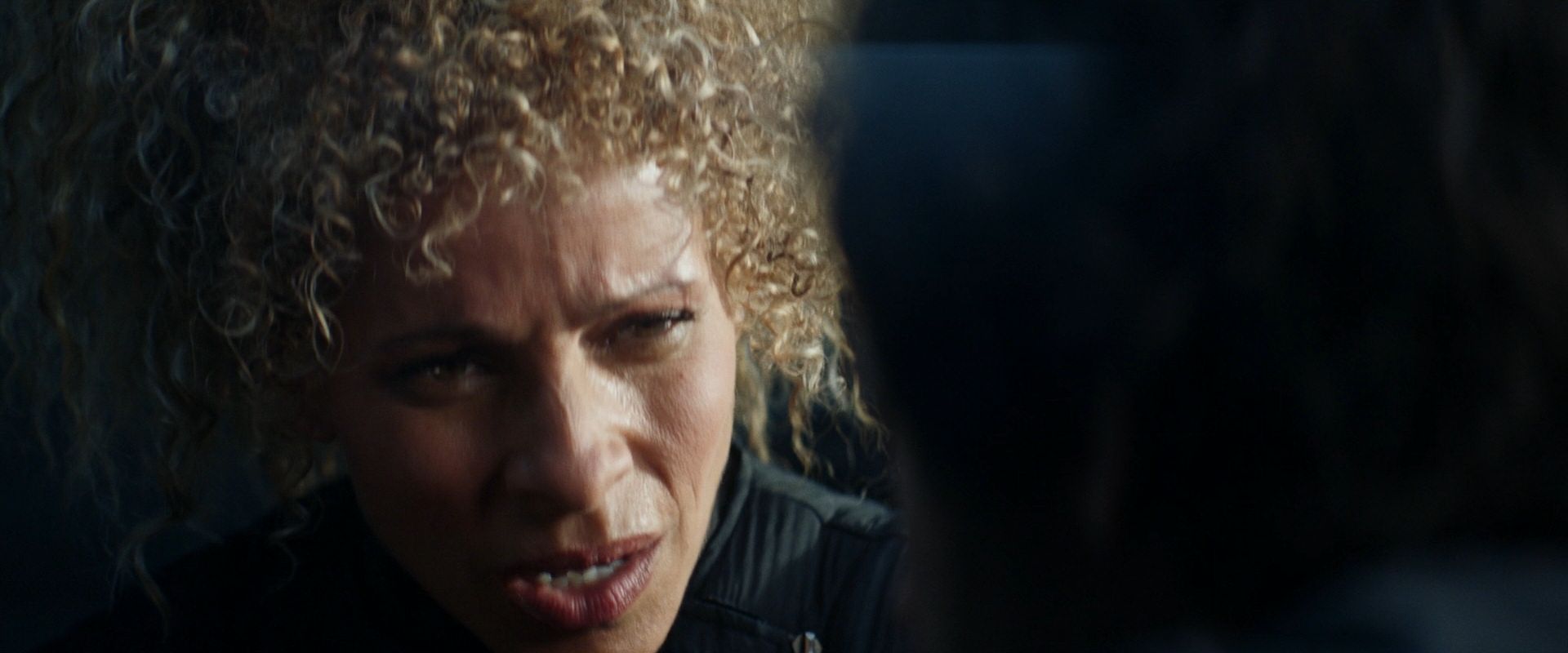 extant_StarTrek_PIC_1x08-BrokenPieces_04132.jpg