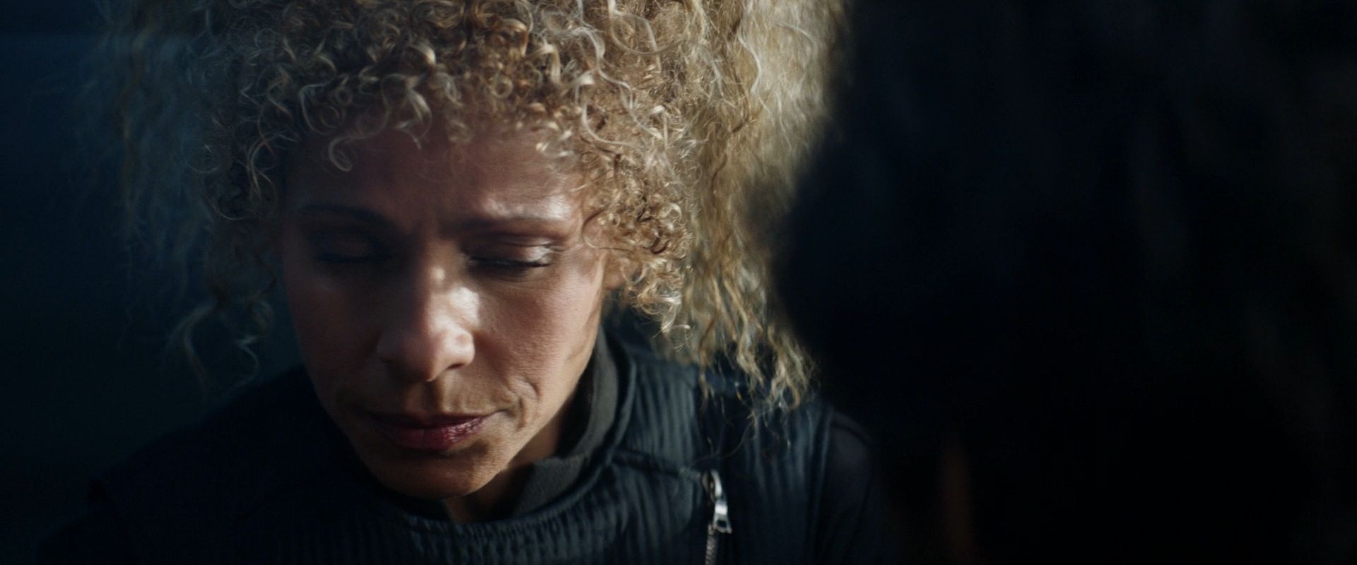 extant_StarTrek_PIC_1x08-BrokenPieces_04174.jpg