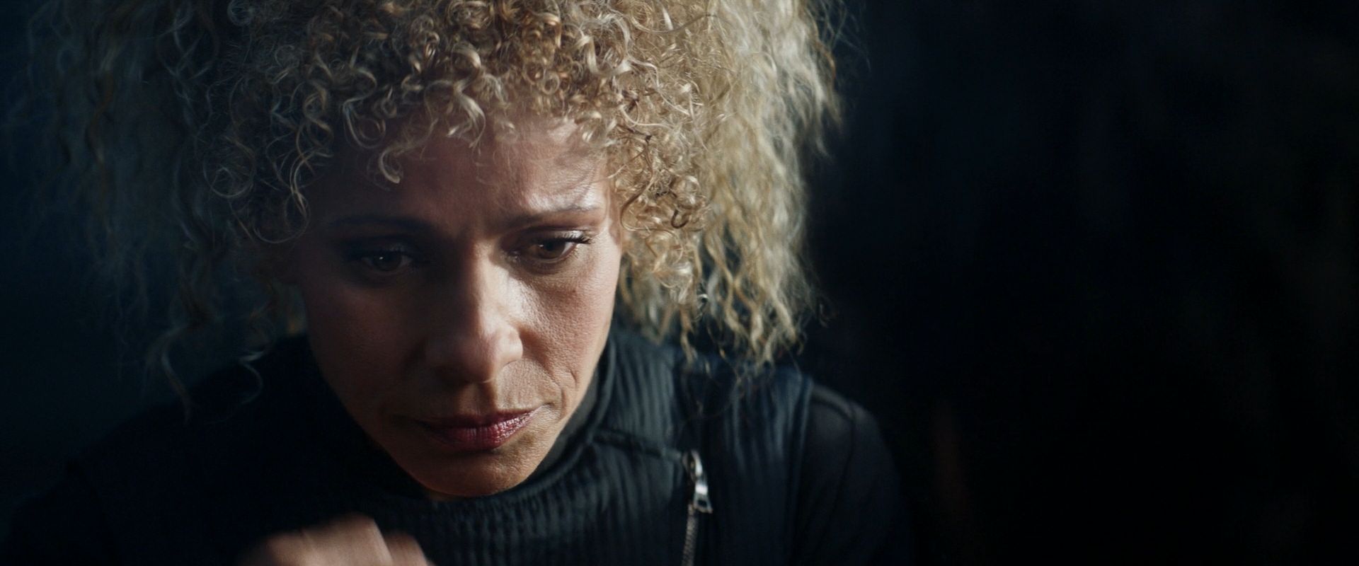 extant_StarTrek_PIC_1x08-BrokenPieces_04175.jpg
