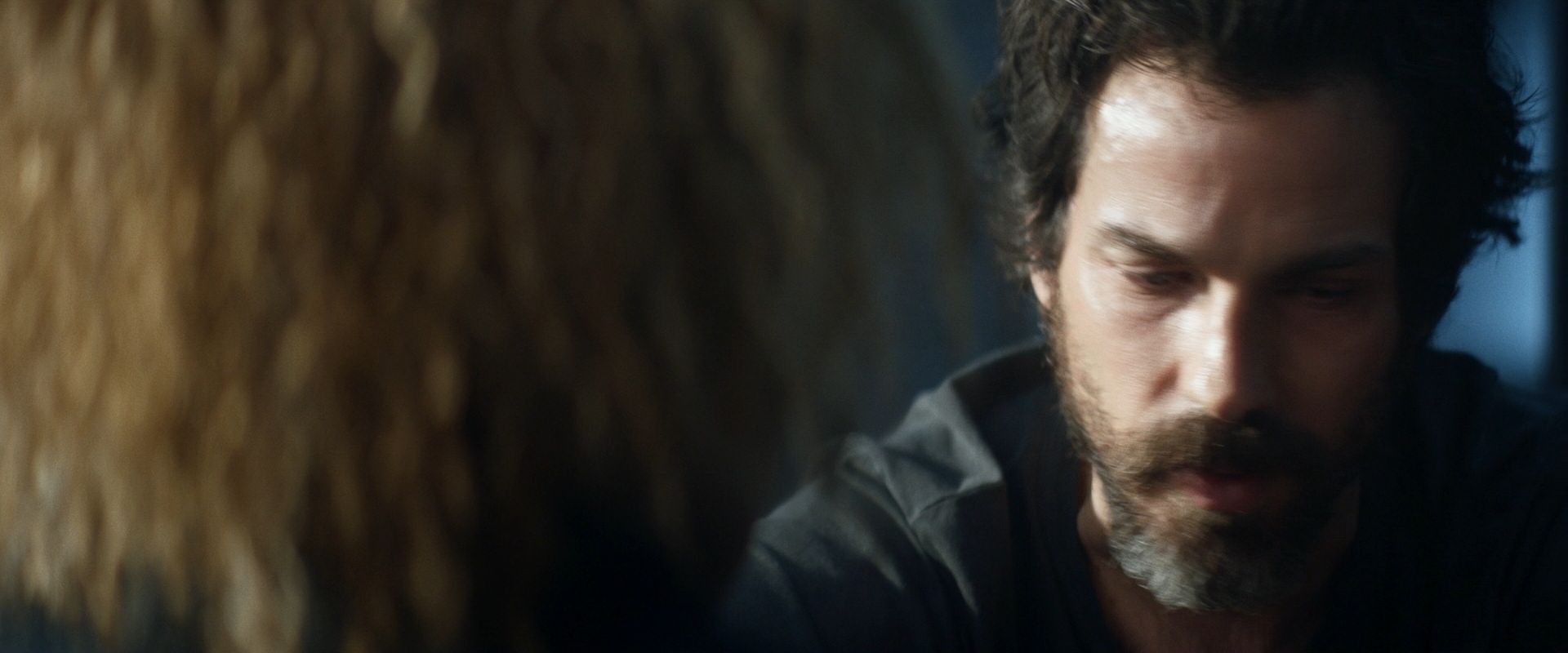 extant_StarTrek_PIC_1x08-BrokenPieces_04186.jpg