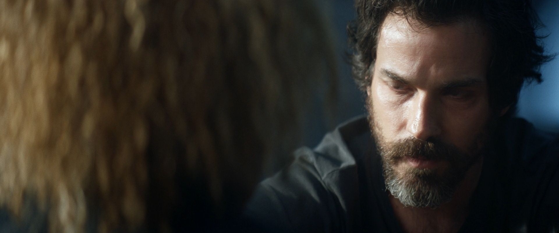 extant_StarTrek_PIC_1x08-BrokenPieces_04190.jpg