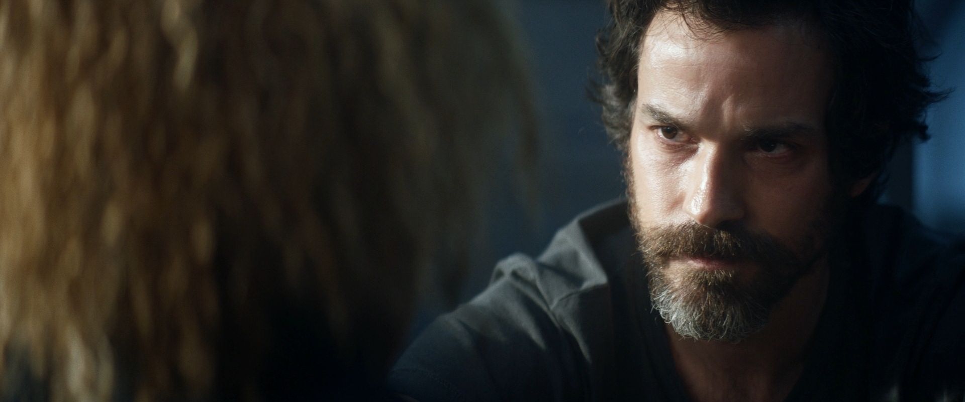 extant_StarTrek_PIC_1x08-BrokenPieces_04198.jpg