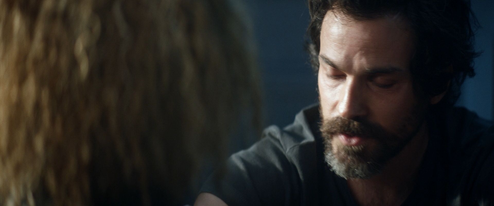 extant_StarTrek_PIC_1x08-BrokenPieces_04223.jpg