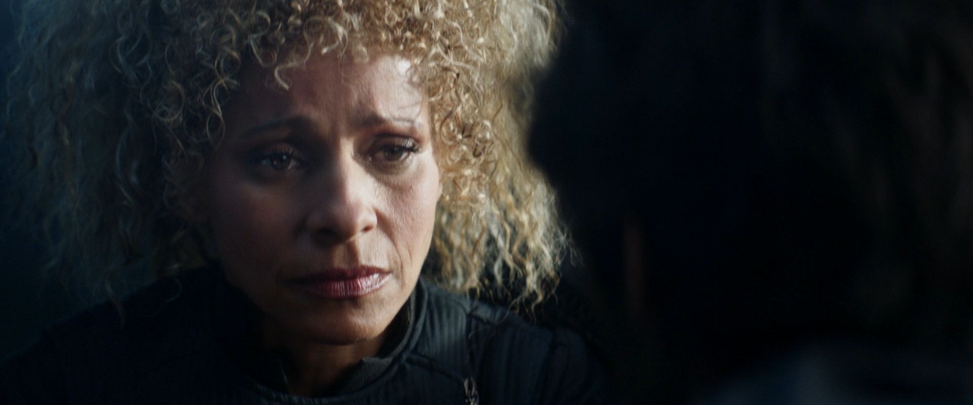 extant_StarTrek_PIC_1x08-BrokenPieces_04250.jpg