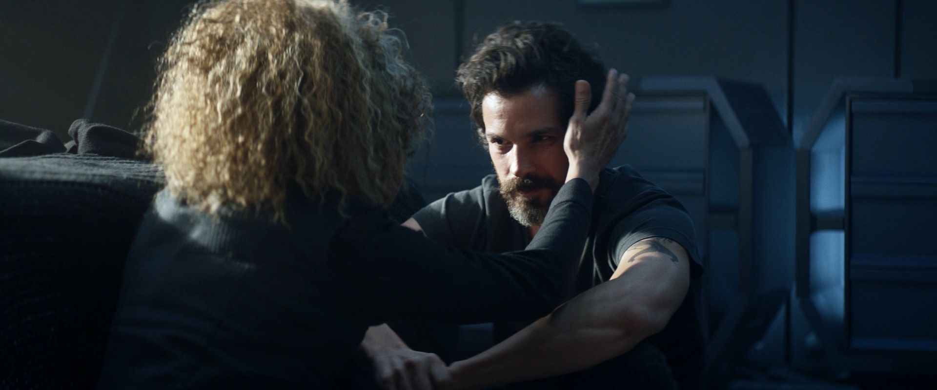 extant_StarTrek_PIC_1x08-BrokenPieces_04314.jpg