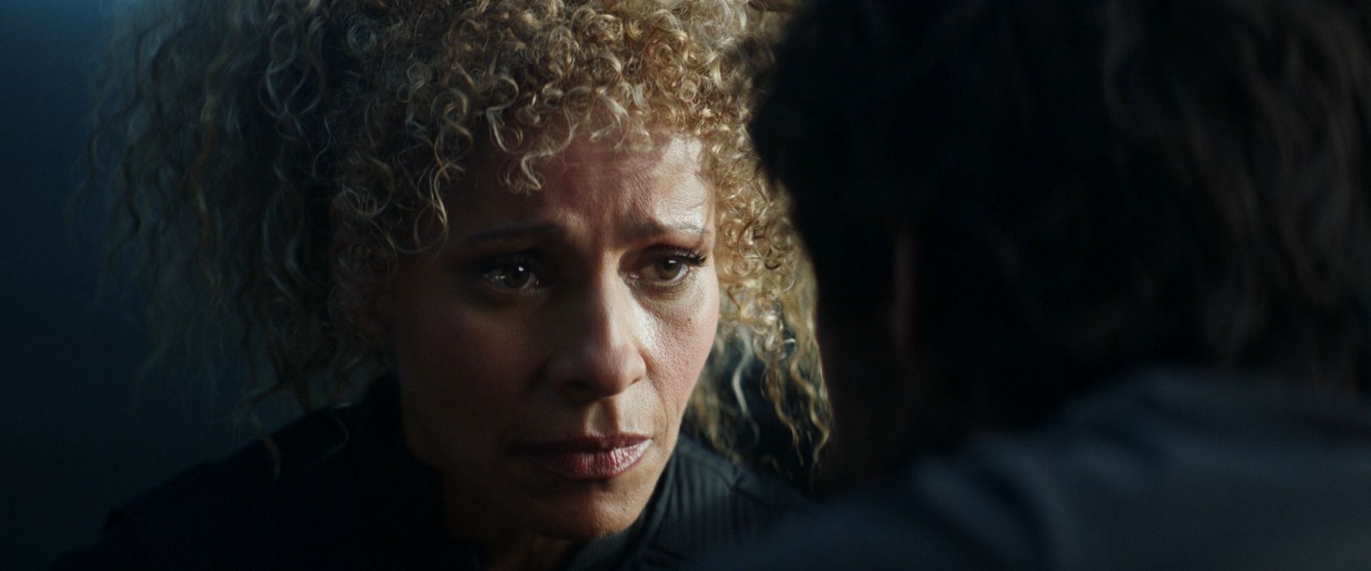 extant_StarTrek_PIC_1x08-BrokenPieces_04363.jpg