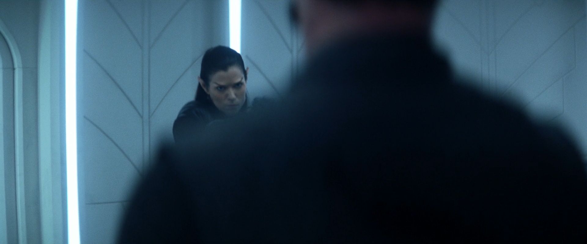 extant_StarTrek_PIC_1x08-BrokenPieces_04434.jpg