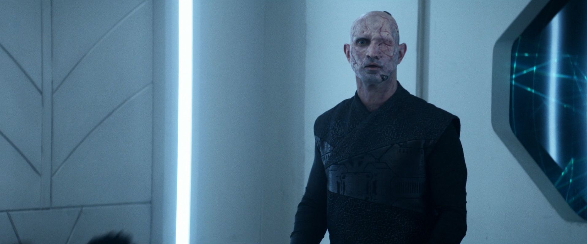 extant_StarTrek_PIC_1x08-BrokenPieces_04439.jpg
