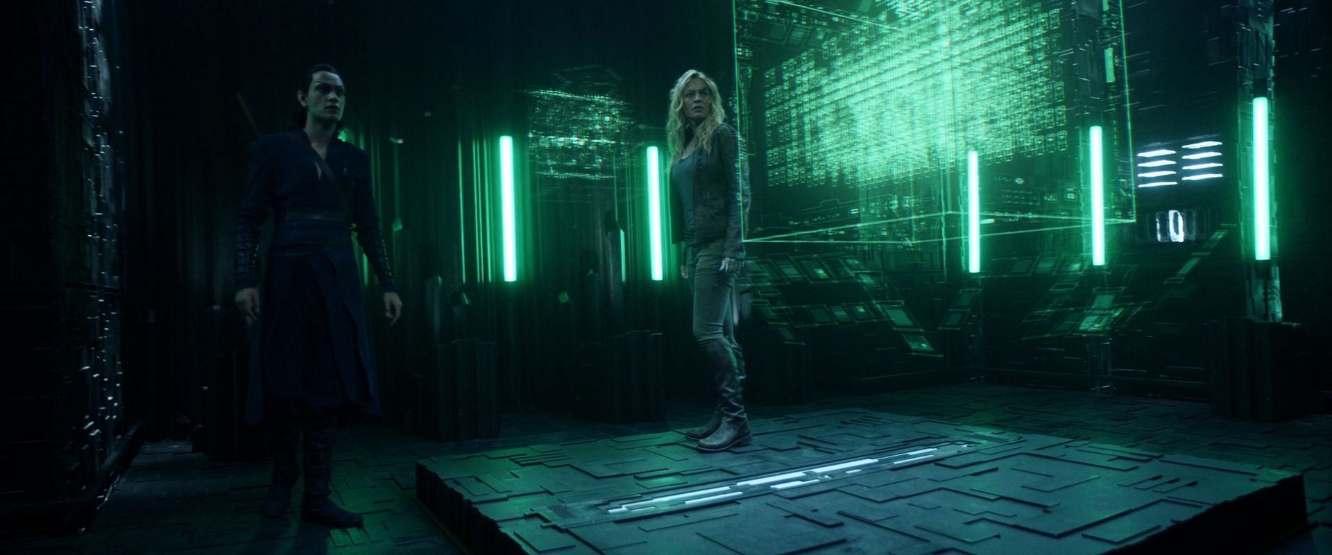 extant_StarTrek_PIC_1x08-BrokenPieces_04473.jpg