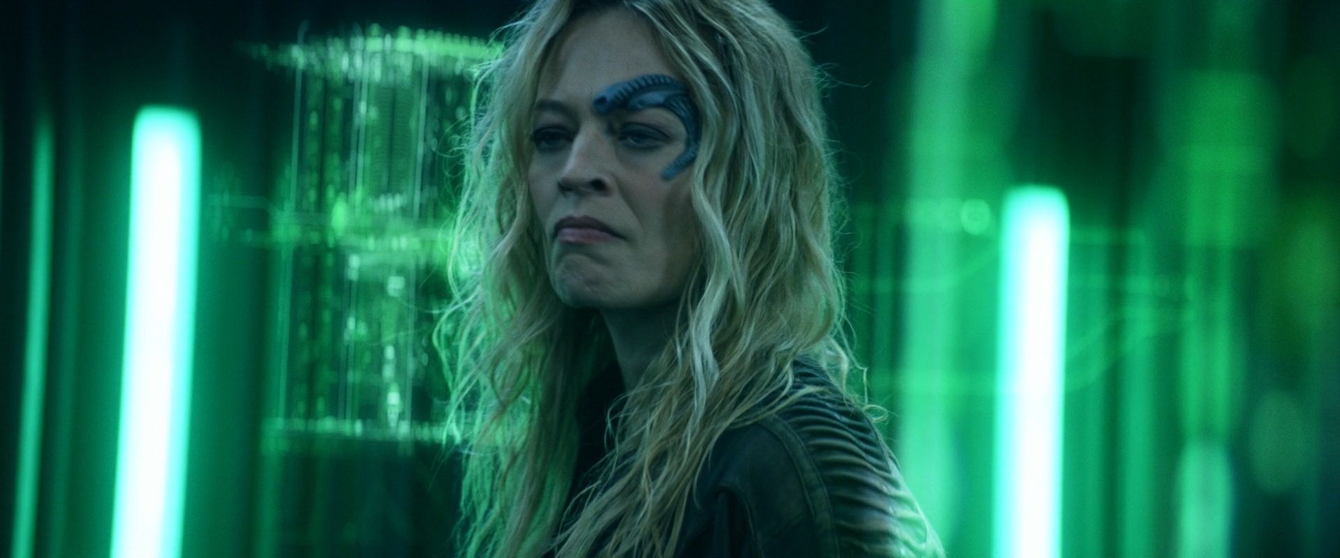 extant_StarTrek_PIC_1x08-BrokenPieces_04477.jpg