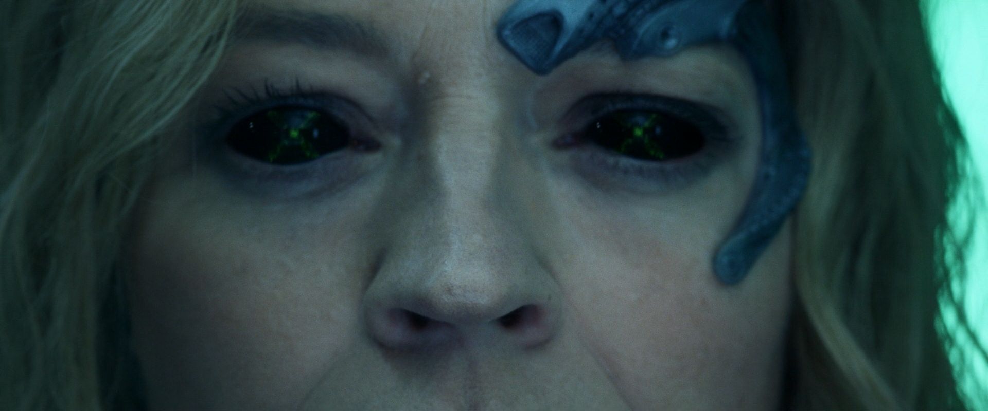 extant_StarTrek_PIC_1x08-BrokenPieces_04559.jpg
